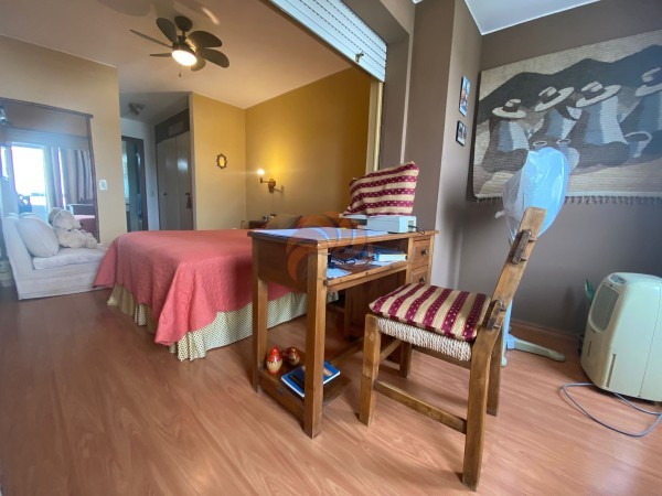 Departamento de 2 dormitorios en Torre Punta Del Este | PROP1015