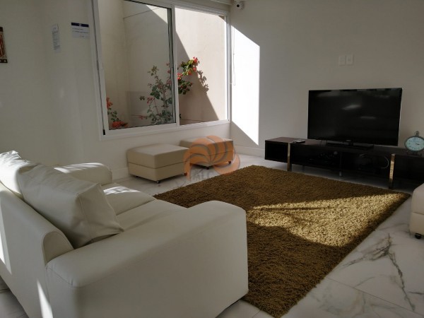 Venta apartamento 3 dormitorios en Playa Mansa - Punta del Este