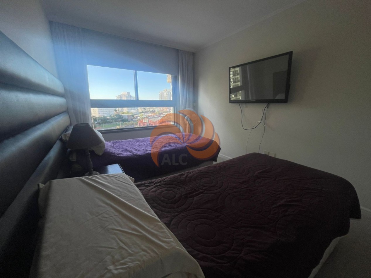 Apartamento en Imperiale 3 dormitorios con vista al mar