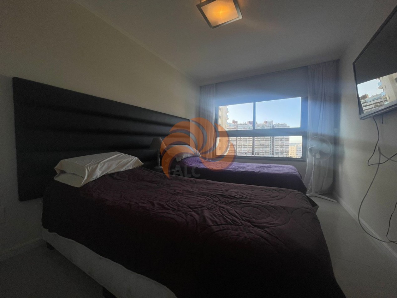 Apartamento en Imperiale 3 dormitorios con vista al mar